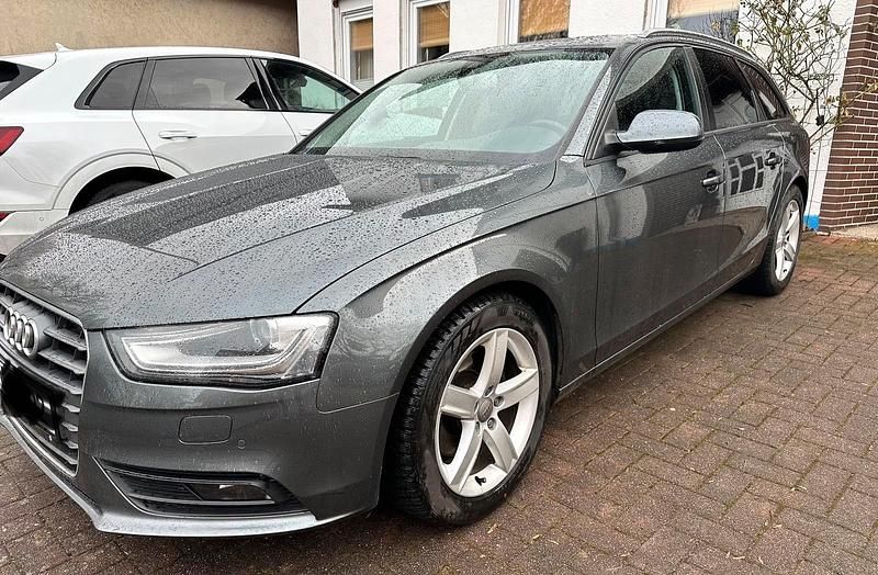 Gebraucht Audi A4 Ambition 150 PS (110 kW) 2013 Grau Kombi