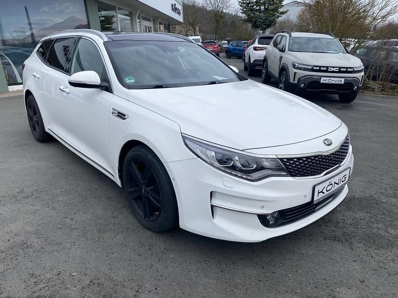 Gebraucht Kia Optima 141 PS (103 kW) 2017 Weiß Kombi