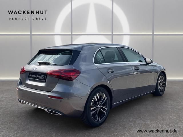 Gebraucht Mercedes A180 Progressive 136 PS (100 kW) 2024 Grau Limousine