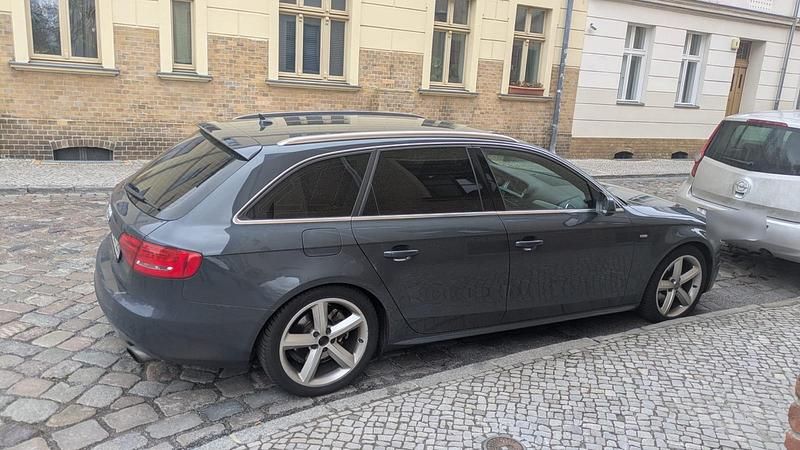 Gebraucht Audi A4 S-Line 179 PS (131 kW) 2009 Grau Kombi