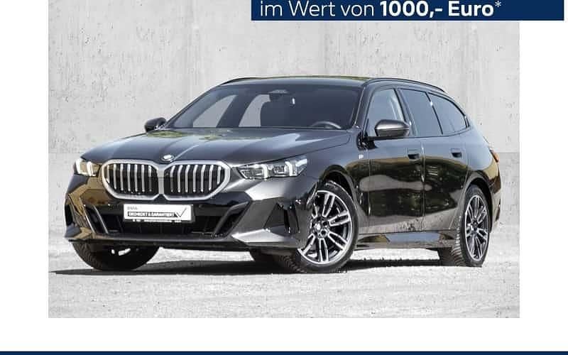 Grau Gebraucht 2024 BMW 520 Comfort Edition Kombi | 48.890 € (Superpreis) - Bild 1/4