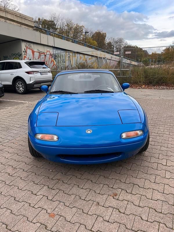 Gebraucht Mazda MX5 116 PS (85 kW) 1993 Blau Cabrio