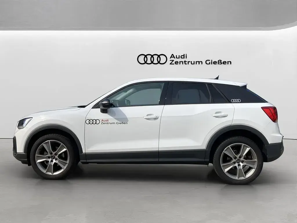 Gebraucht Audi Q2 Sport 116 PS (85 kW) 2025 Grau SUV