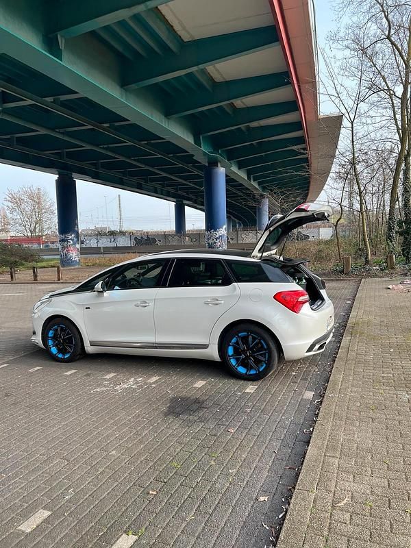 Gebraucht Citroën DS5 200 PS (147 kW) 2012 Weiß Kleinwagen
