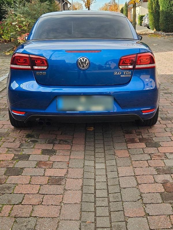 Second-hand VW Eos Cup 140 CP (102 kW) 2015 Albastru Cabrio