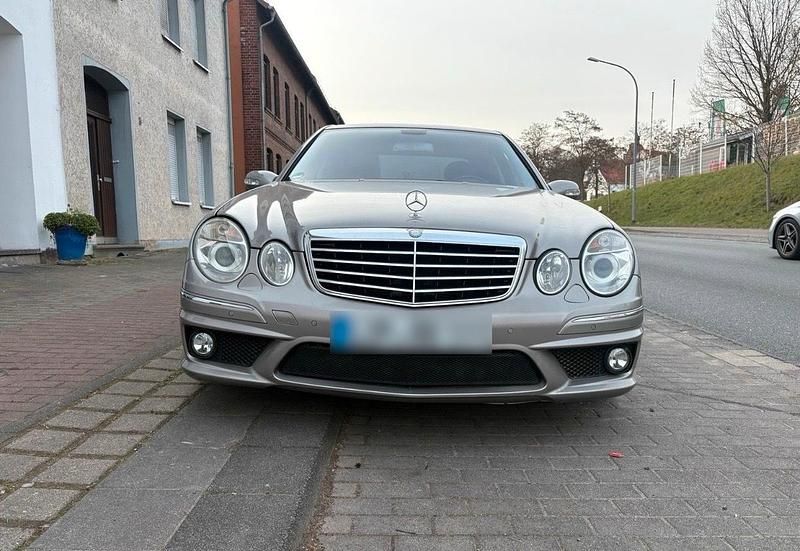 Second-hand Mercedes E240 177 CP (130 kW) 2005 Gri Berlinǎ
