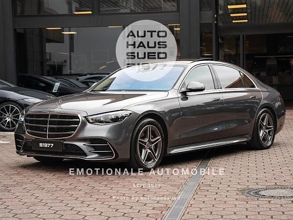 Grau (selenitgrau) Gebraucht 2022 Mercedes S580 Limousine | 126.750 € (Etwas zu teuer) - Bild 1/4