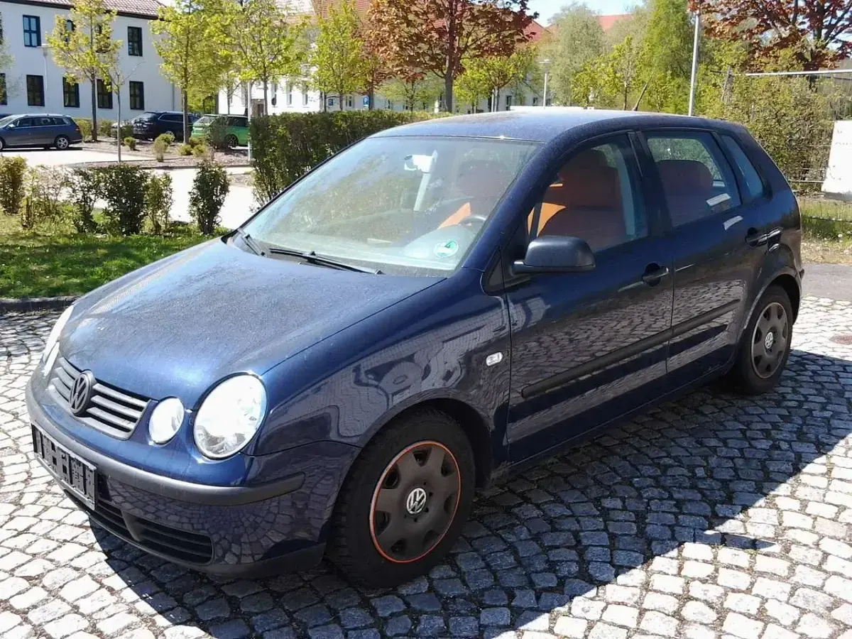 Gebraucht VW Polo 64 PS (47 kW) 2003 Blau Kleinwagen