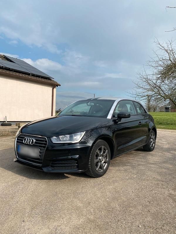 Gebraucht Audi A1 95 PS (69 kW) 2016 Schwarz Kleinwagen