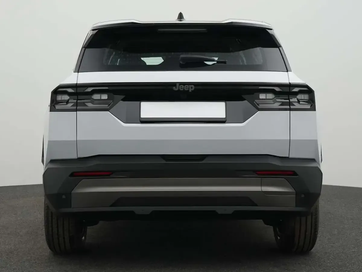 Uusi Jeep Compass Altitude 145 HP (106 kW) 2026 Valkoinen Katumaasturi