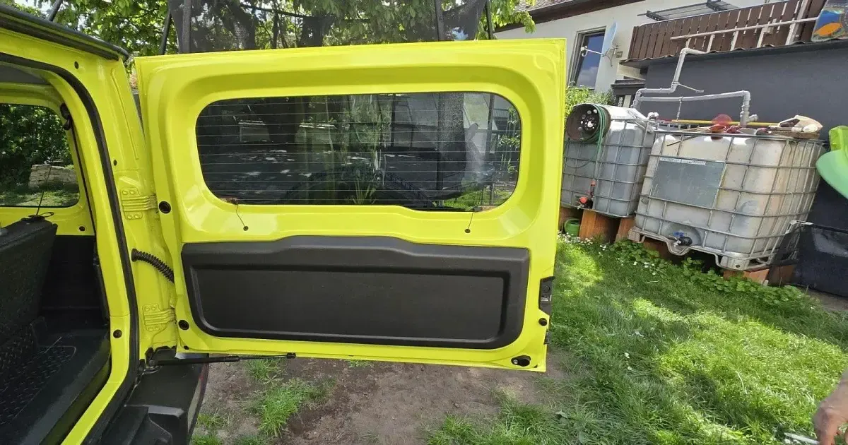 Gebraucht Suzuki Jimny 102 PS (75 kW) 2020 Gelb SUV
