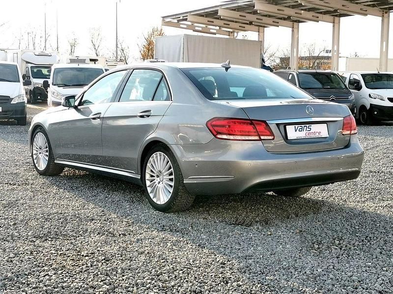 Gebraucht Mercedes E220 170 PS (125 kW) 2014 Silber Limousine