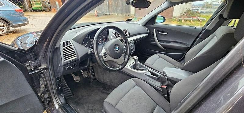 Gebraucht BMW 116 116 PS (85 kW) 2006 Grau Kleinwagen