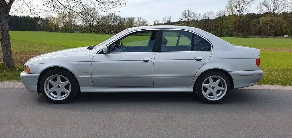 Gebraucht BMW 520 Basis 170 PS (125 kW) 2002 Silber Limousine