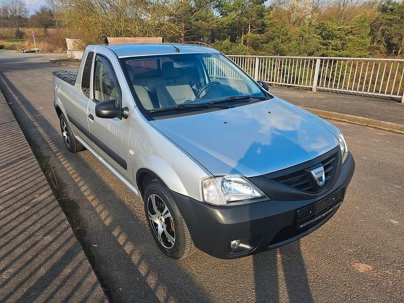Second-hand Dacia Logan 87 CP (63 kW) 2010 Argintiu SUV