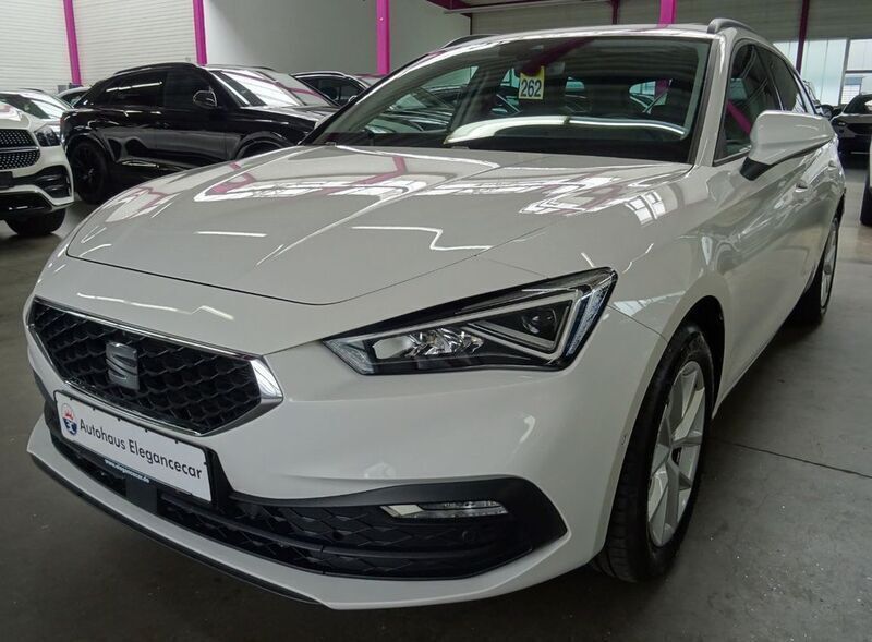 Weiß Gebraucht 2022 Seat Leon ST Beats Kombi | 21.849 € (Fairer Preis) - Bild 1/4