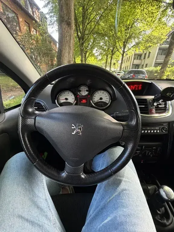 Gebraucht Peugeot 207 CC Sport 120 PS (88 kW) 2008 Schwarz Cabrio