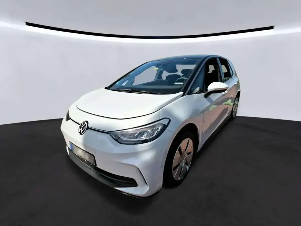 Gebraucht VW ID.3 Pro 150 kW (204 PS) 2024 Weiss Kleinwagen