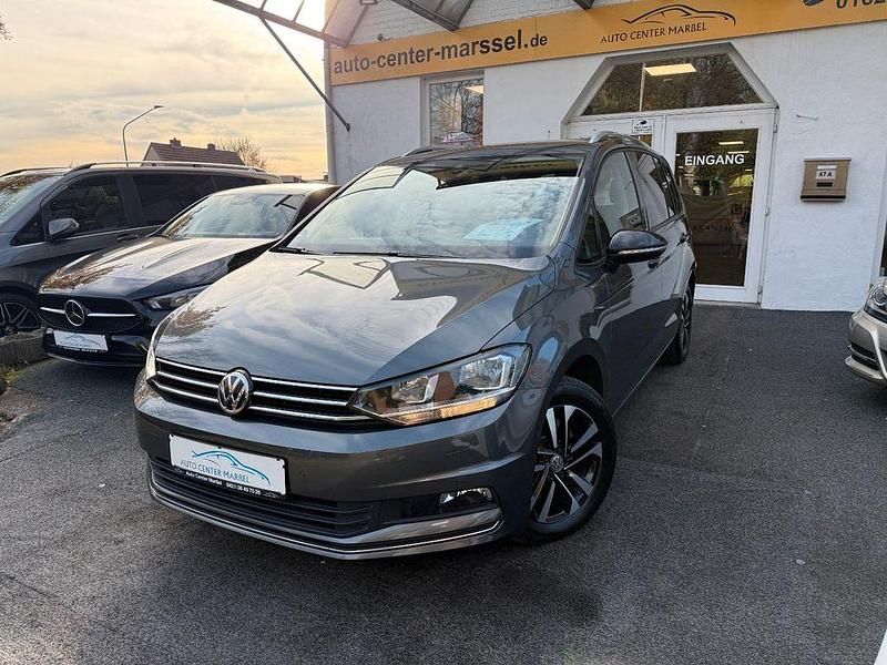Grau Gebraucht 2019 VW Touran Van / Kleinbus | 15.990 € (Guter Preis) - Bild 1/4