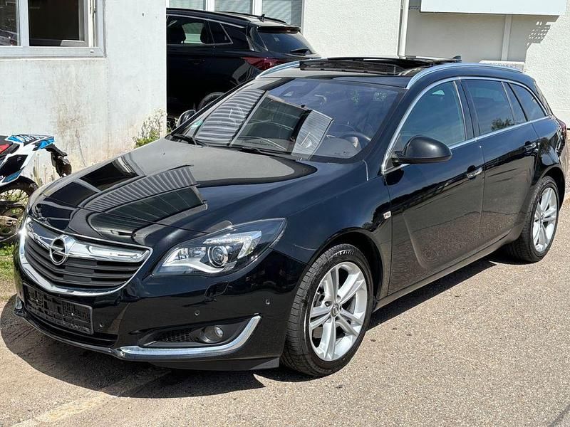 Schwarz Gebraucht 2017 Opel Insignia Kombi | 10.900 € (Fairer Preis) - Bild 1/4