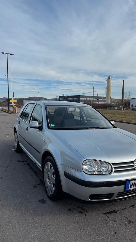 Gebraucht VW Golf IV 75 PS (55 kW) 2001 Silber Kleinwagen