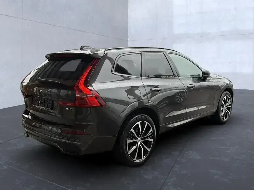 Gebraucht Volvo XC60 Ultimate 197 PS (144 kW) 2023 Grau SUV
