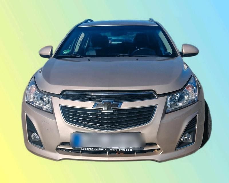 Beige Gebraucht 2013 Chevrolet Cruze LTZ Kombi | 4.500 € (Fairer Preis) - Bild 1/4