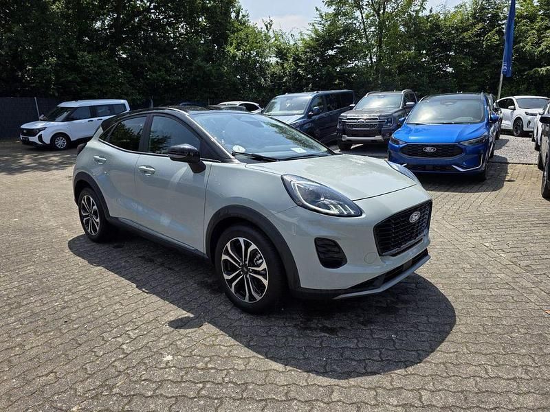 Grau Neu 2025 Ford Puma Titanium SUV | 25.990 € (Guter Preis) - Bild 1/4