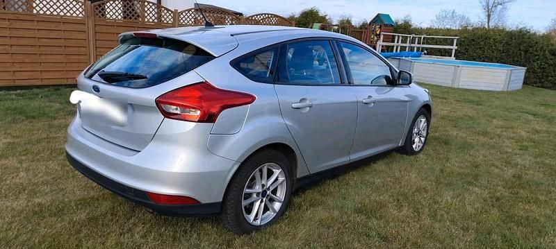 Second-hand Ford Focus 125 CP (91 kW) 2015 Argintiu Hatchback
