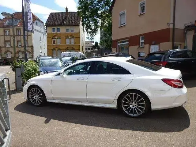 Gebraucht Mercedes CLS400 AMG line 333 PS (244 kW) 2015 Weiß Coupé