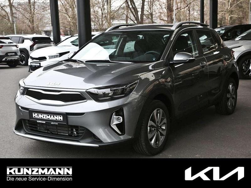 Astrograu metallic Gebraucht 2025 Kia Stonic Vision SUV | 24.349 € (Fairer Preis) - Bild 1/4