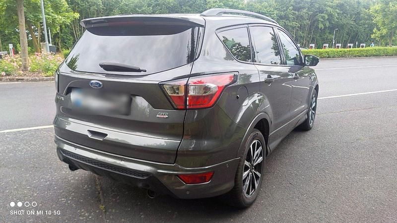 Gebraucht Ford Kuga ST-Line 179 PS (131 kW) 2019 Grau SUV