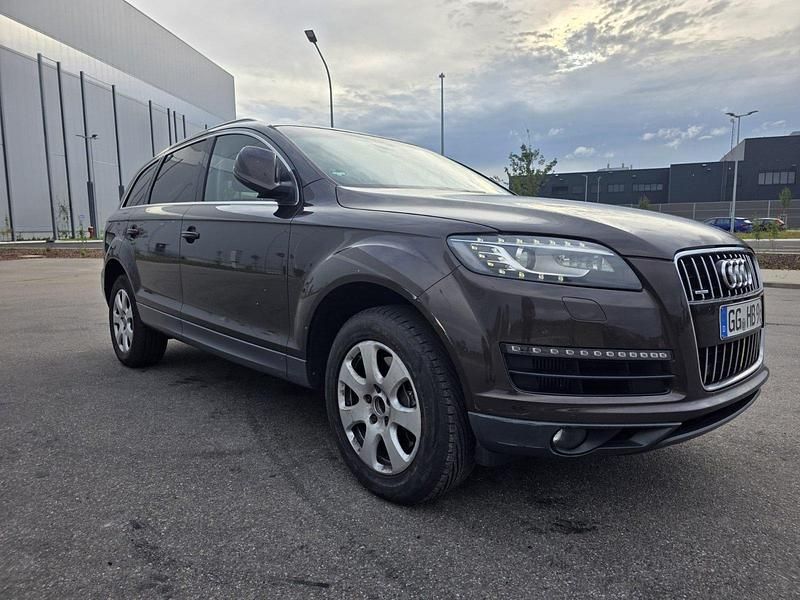 Braun Gebraucht 2011 Audi Q7 SUV | 9.999 € (Superpreis) - Bild 1/4
