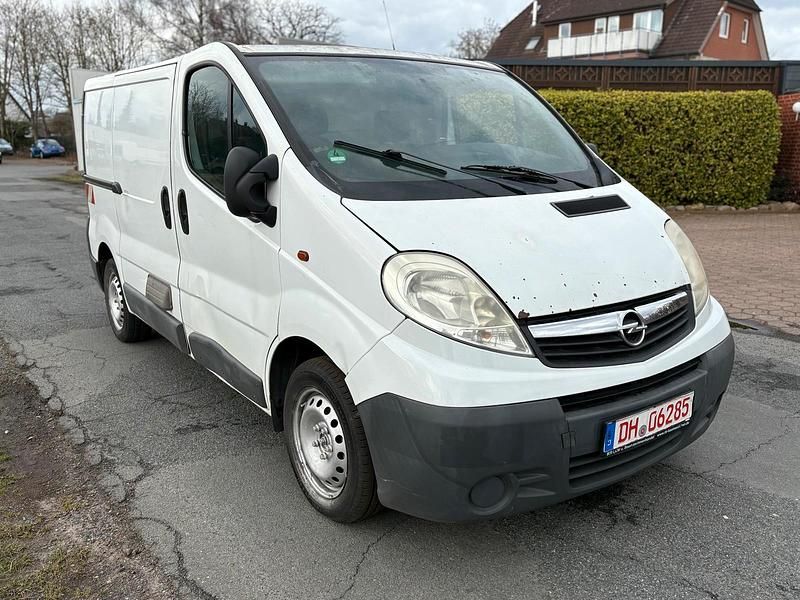 Gebraucht Opel Vivaro 90 PS (66 kW) 2006 Weiß Van / Kleinbus