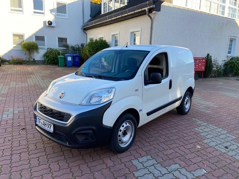 Gebraucht 2019 Fiat Fiorino Van / Kleinbus | 8.900 € (Fairer Preis) - Bild 1/4