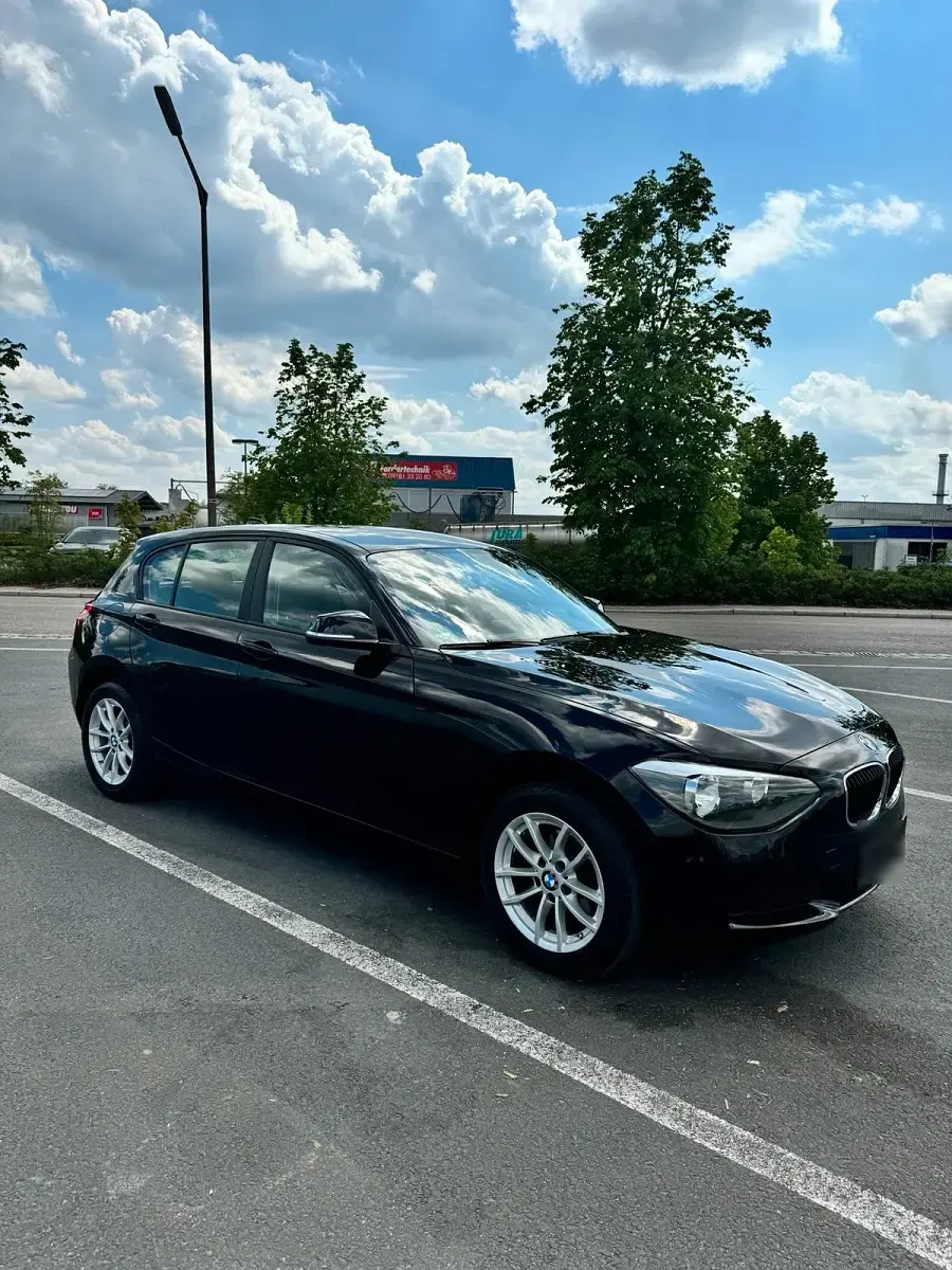 Gebraucht BMW 114 102 PS (75 kW) 2015 Schwarz Kleinwagen