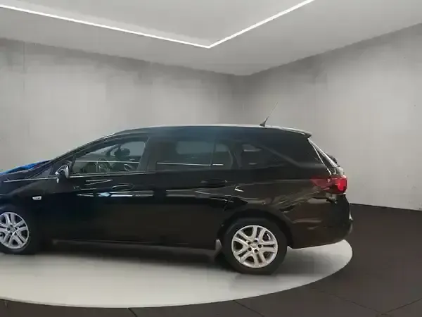 Gebraucht Opel Astra Edition 110 PS (80 kW) 2022 Onyx schwarz Kleinwagen