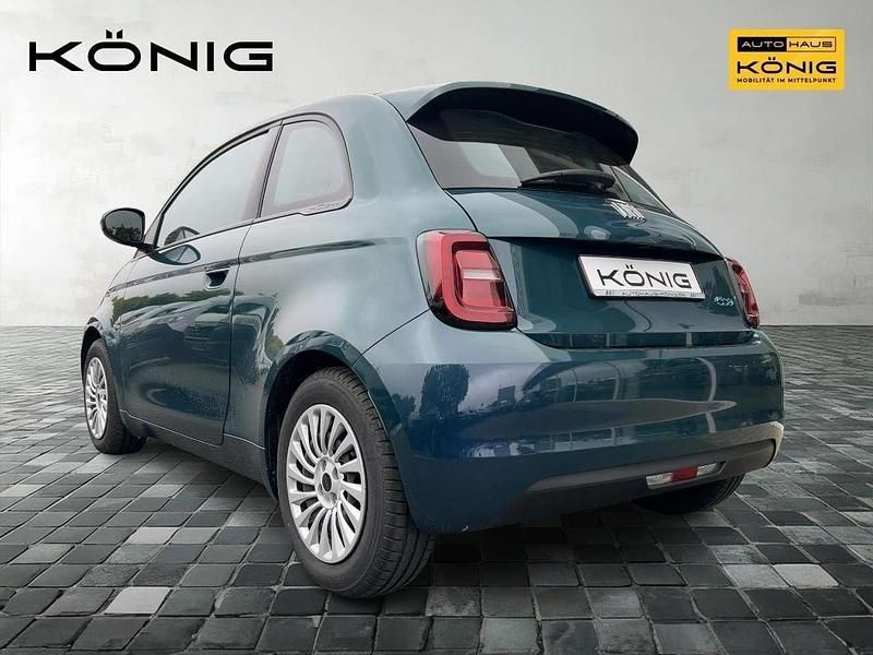 Gebraucht Fiat 500e 86 kW (118 PS) 2023 Grün Kleinwagen