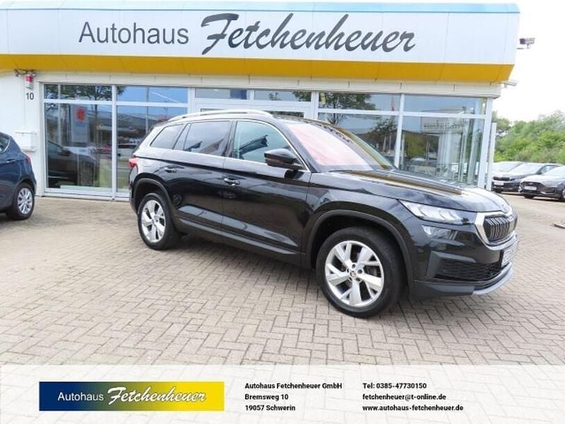 Schwarzmagic perleffekt Gebraucht 2022 Skoda Kodiaq Style SUV | 29.990 € (Guter Preis) - Bild 1/4