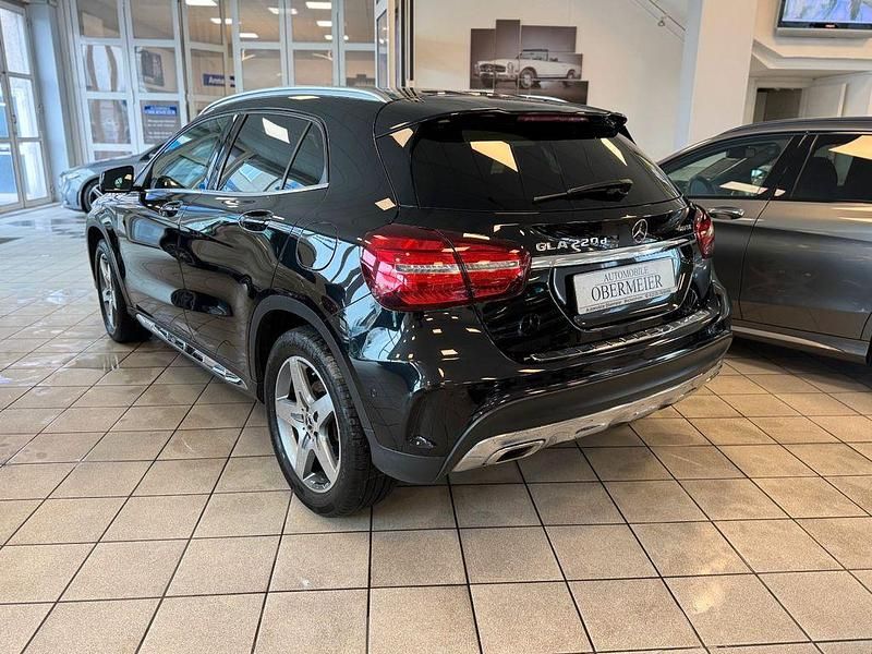 Gebraucht Mercedes GLA220 AMG 177 PS (130 kW) 2017 Schwarz SUV