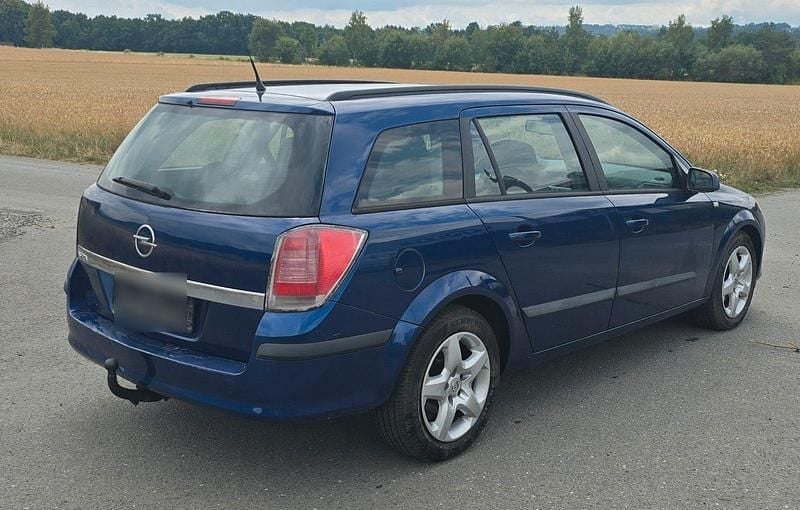 Braun Gebraucht 2005 Opel Astra Kombi | 2.999 € (Fairer Preis) - Bild 1/4