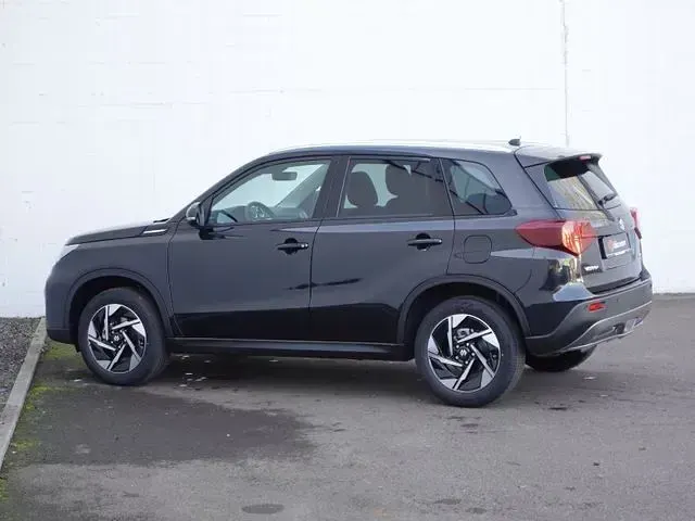 Neu Suzuki Vitara Comfort+ 110 PS (80 kW) 2025 Schwarz SUV