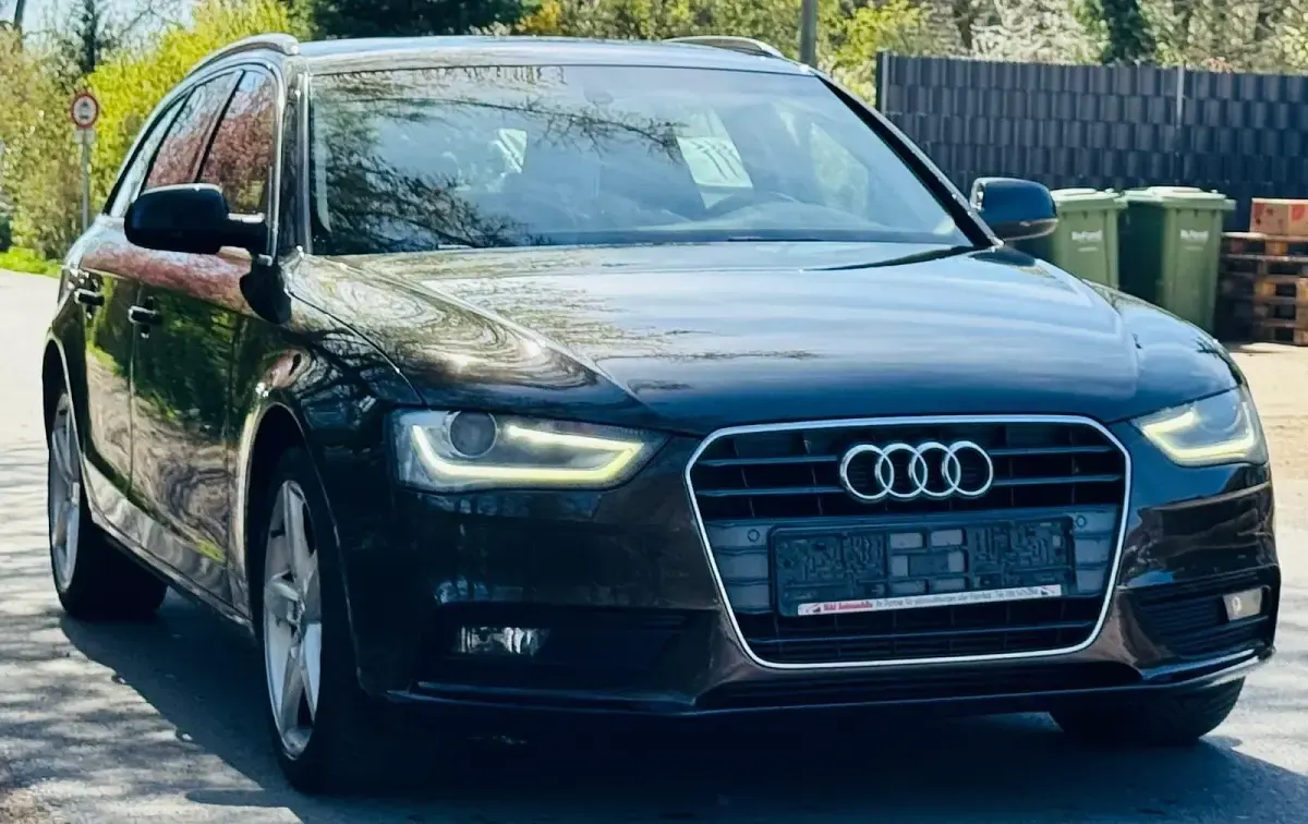 Gebraucht Audi A4 177 PS (130 kW) 2012 Braun Kombi