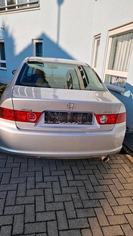 Silber Gebraucht 2007 Honda Accord Limousine | 2.800 € (Guter Preis) - Bild 1/4