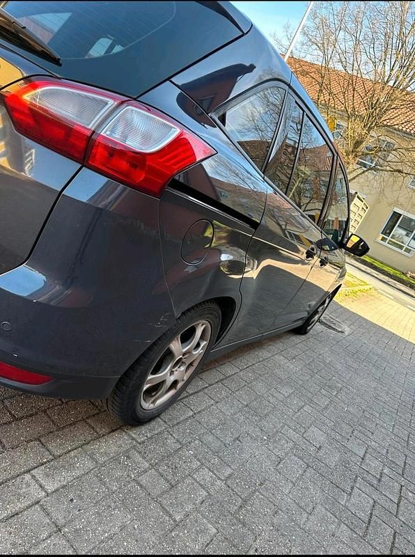 Second-hand Ford C-MAX 2011 Albastru Monovolum