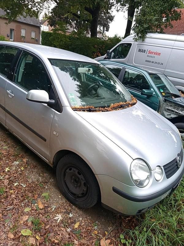 Silber Gebraucht 2003 VW Polo Kleinwagen | 420 € (Superpreis) - Bild 1/4