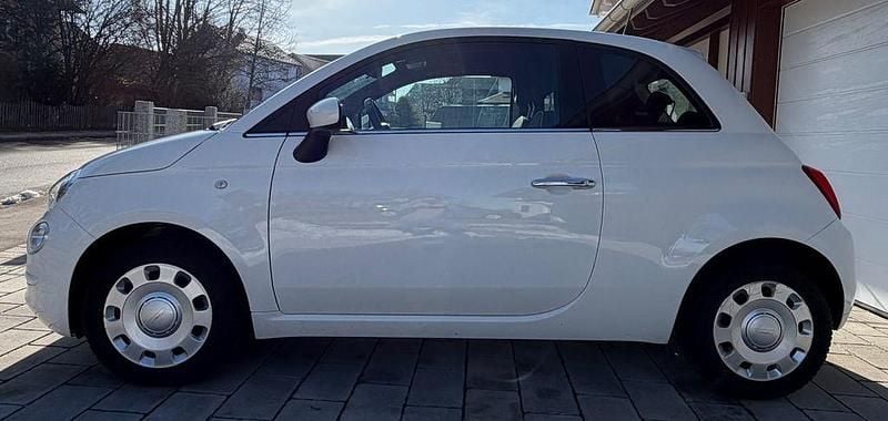 Gebraucht Fiat 500 Lounge 69 PS (50 kW) 2019 Weiß Kleinwagen