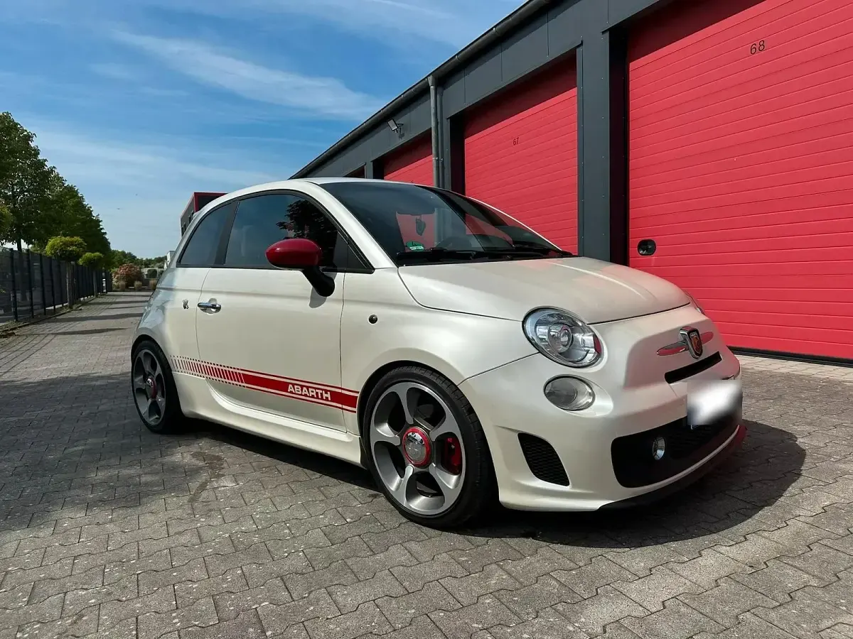 Gebraucht Fiat 500 Abarth 135 PS (99 kW) 2008 Weiß Kleinwagen