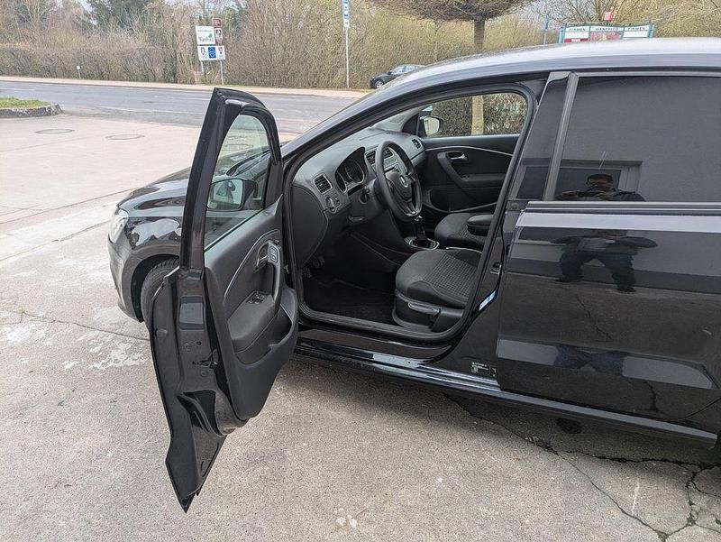 Gebraucht VW Polo Comfortline 90 PS (66 kW) 2017 Schwarz Limousine
