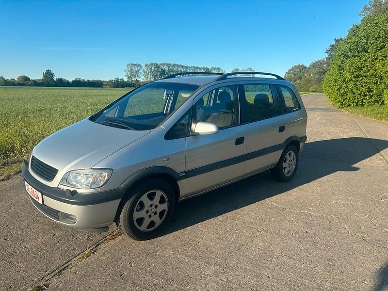 Silber Gebraucht 2002 Opel Zafira Van / Kleinbus | 800 € (Superpreis) - Bild 1/4